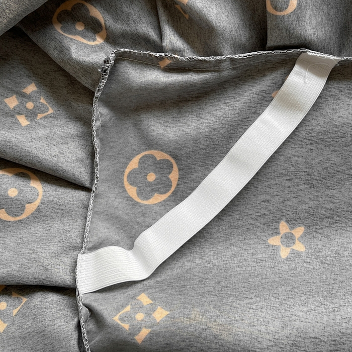 91家纺网 家纺一手货源 找家纺 极梦家纺 2025新款磨毛印花床裙三件套（支持定制） （总链接二） 小资生活