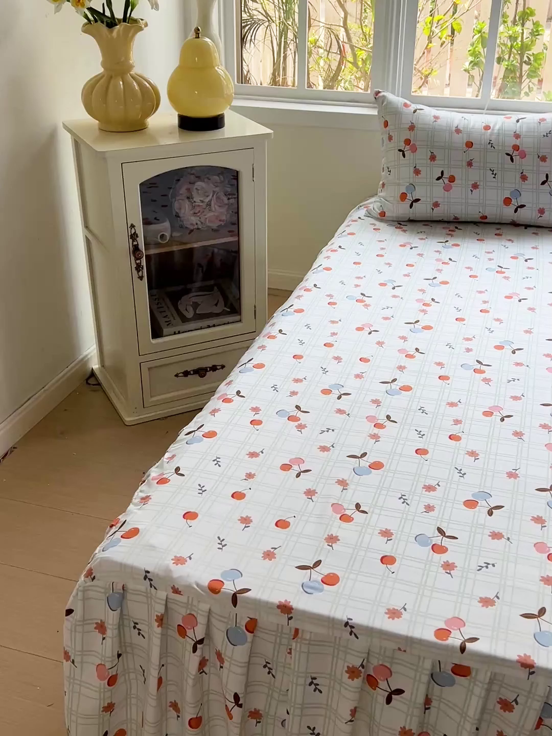 91家纺网 家纺一手货源 找家纺 极梦家纺 2025新款磨毛印花床裙三件套（支持定制） （总链接二） 樱桃格