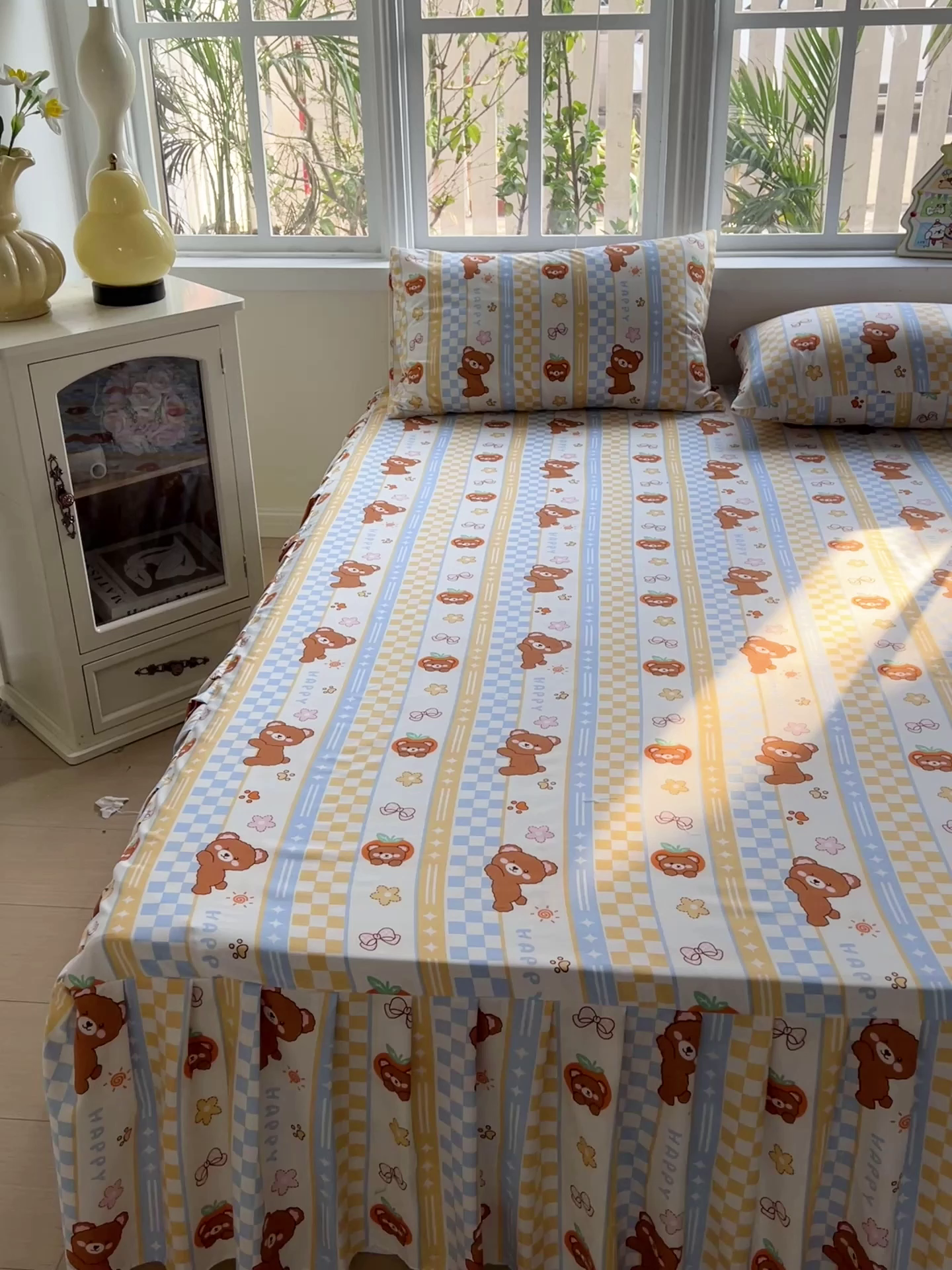 91家纺网 家纺一手货源 找家纺 极梦家纺 2025新款磨毛印花床裙三件套（支持定制） （总链接二） 小萌熊仔