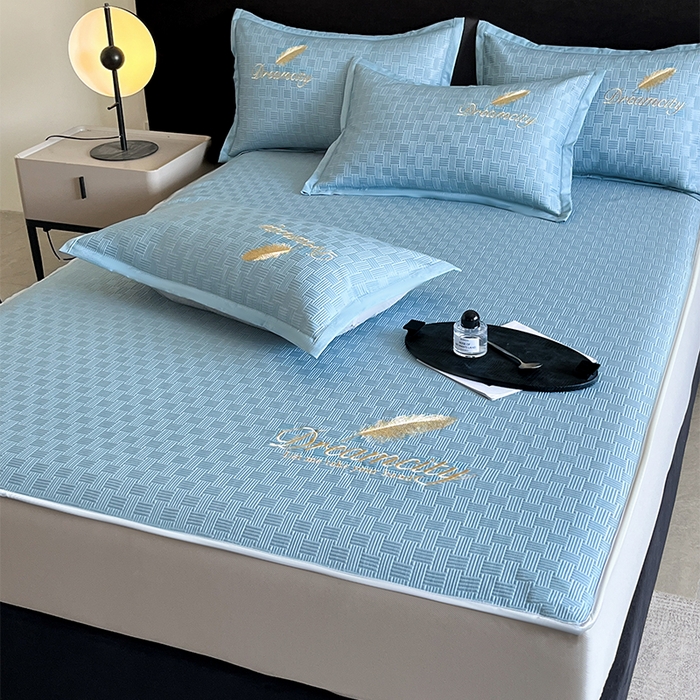 91家纺网 家纺一手货源 找家纺 如一2025新款A类刺绣PE中分子冰豆豆凉感软席-都市系列 都市-月光蓝