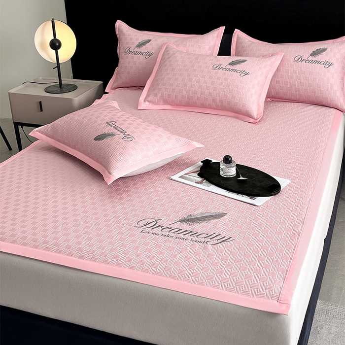 91家纺网 家纺一手货源 找家纺 如一2025新款A类刺绣PE中分子冰豆豆凉感软席-都市系列 都市-仲夏粉