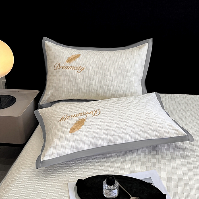 91家纺网 家纺一手货源 找家纺 如一2025新款A类刺绣PE中分子冰豆豆凉感软席-都市系列 都市-珍珠白