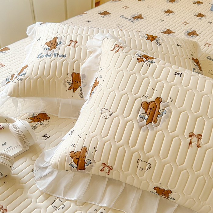 91家纺网 家纺一手货源 找家纺 网红馆（ck家纺） 2025春夏新款印花凉感丝乳胶床裙凉席空调席夏被空调被 嘟嘟熊 茶