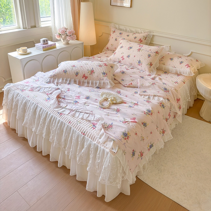 91家纺网 家纺一手货源 找家纺 网红馆（ck家纺） 2025春夏新款印花凉感丝乳胶床裙凉席空调席夏被空调被 蝴蝶花语 粉