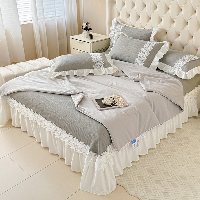 91家纺网 家纺一手货源 找家纺  2025新款PE凉豆豆安娜系列凉席夏被三件套 安娜-灰色