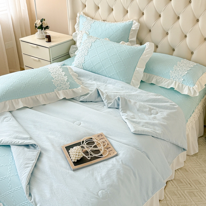 91家纺网 家纺一手货源 找家纺  2025新款PE凉豆豆安娜系列凉席夏被三件套 安娜-浅蓝