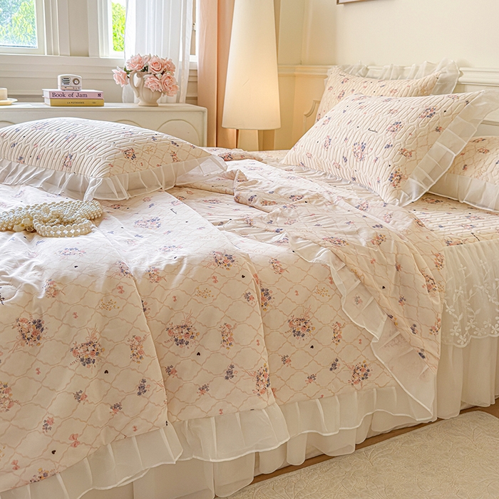 91家纺网 家纺一手货源 找家纺 网红馆（ck家纺） 2025春夏新款印花凉感丝乳胶床裙凉席空调席夏被空调被 艺梦 粉