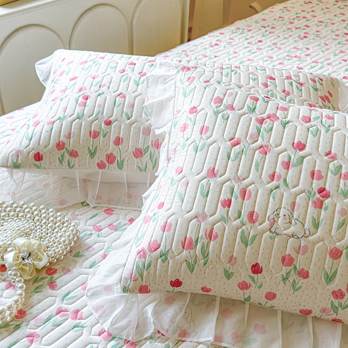 91家纺网 家纺一手货源 找家纺 网红馆（ck家纺） 2025春夏新款印花凉感丝乳胶床裙凉席空调席夏被空调被 郁兔 粉