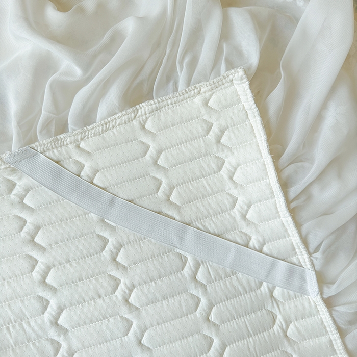 91家纺网 家纺一手货源 找家纺 网红馆（ck家纺） 2025春夏新款印花凉感丝乳胶床裙凉席空调席夏被空调被 圆梦 绿