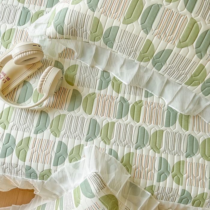 91家纺网 家纺一手货源 找家纺 网红馆（ck家纺） 2025春夏新款印花凉感丝乳胶床裙凉席空调席夏被空调被 圆梦 绿