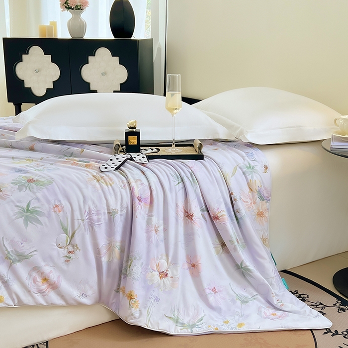 91家纺网 家纺一手货源 找家纺 2025年新款A类数码印花夏凉被 凉感丝锦氨夏被冰淇淋夏被空调被西瓜被双面凉感单夏被 轻轻花语