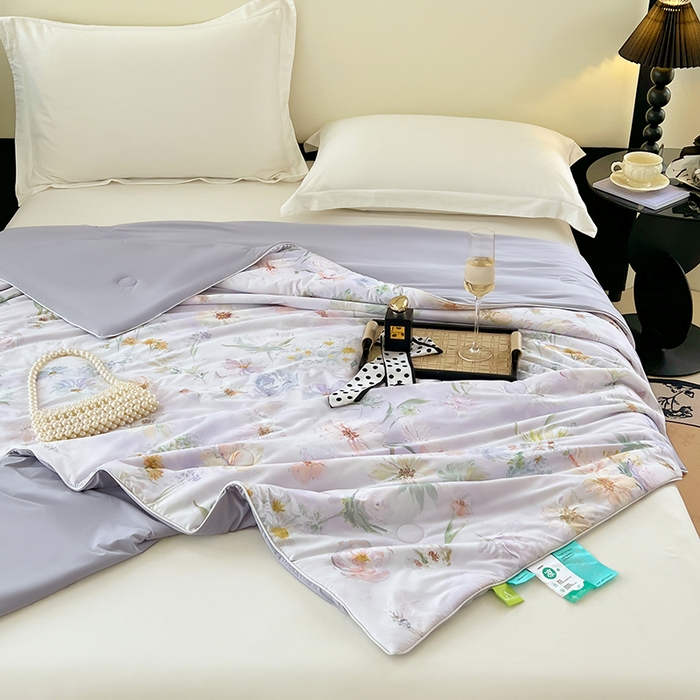 91家纺网 家纺一手货源 找家纺 2025年新款A类数码印花夏凉被 凉感丝锦氨夏被冰淇淋夏被空调被西瓜被双面凉感单夏被 轻轻花语