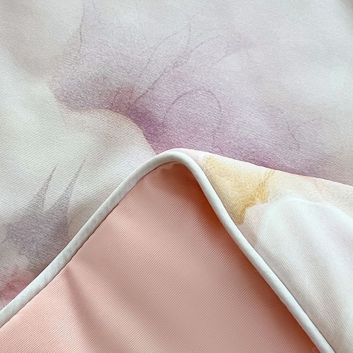 91家纺网 家纺一手货源 找家纺 2025年新款A类数码印花夏凉被 凉感丝锦氨夏被冰淇淋夏被空调被西瓜被双面凉感单夏被 莎莉-粉玉