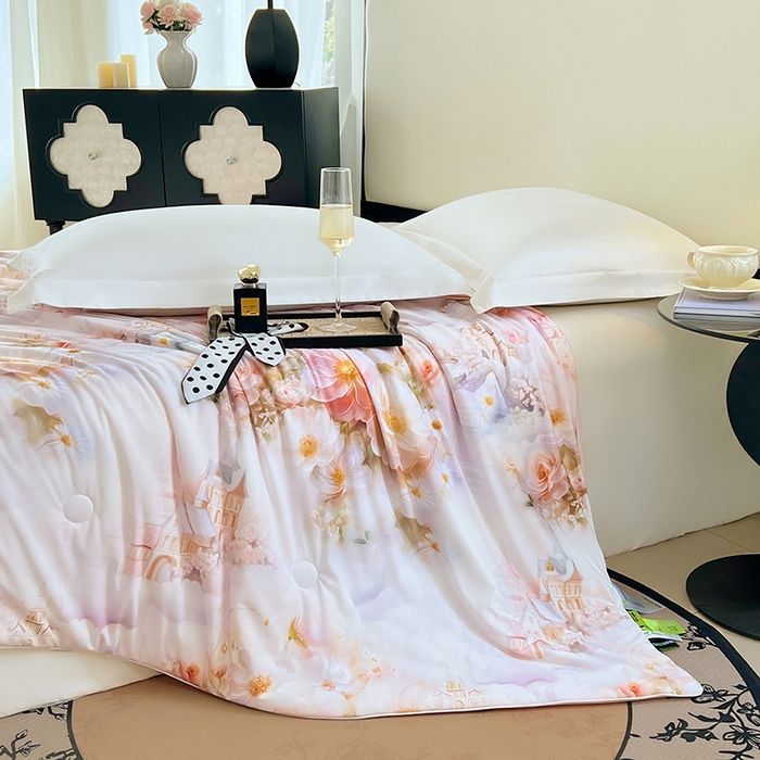 91家纺网 家纺一手货源 找家纺 2025年新款A类数码印花夏凉被 凉感丝锦氨夏被冰淇淋夏被空调被西瓜被双面凉感单夏被 莎莉-粉玉