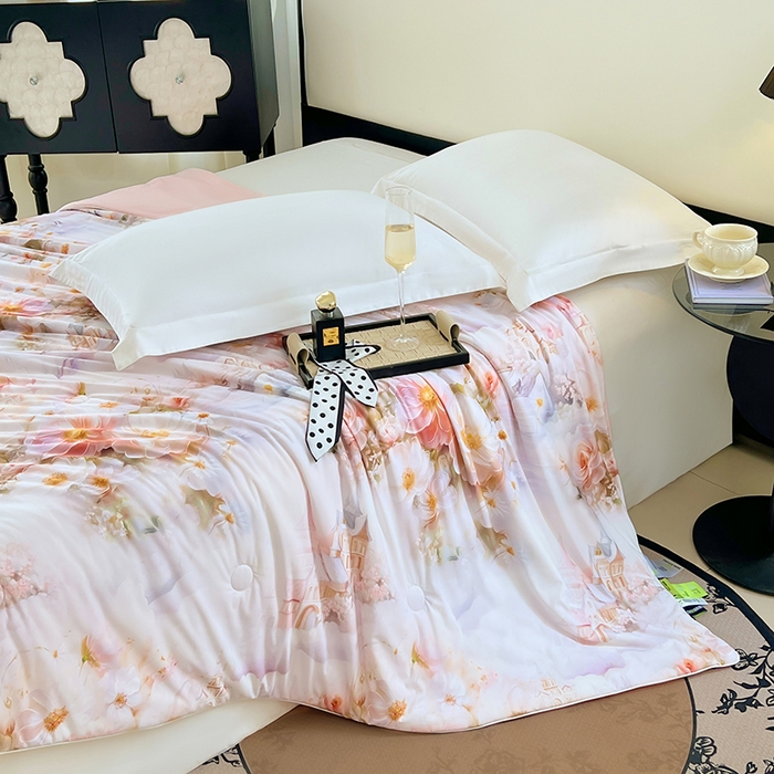 91家纺网 家纺一手货源 找家纺 2025年新款A类数码印花夏凉被 凉感丝锦氨夏被冰淇淋夏被空调被西瓜被双面凉感单夏被 莎莉-粉玉