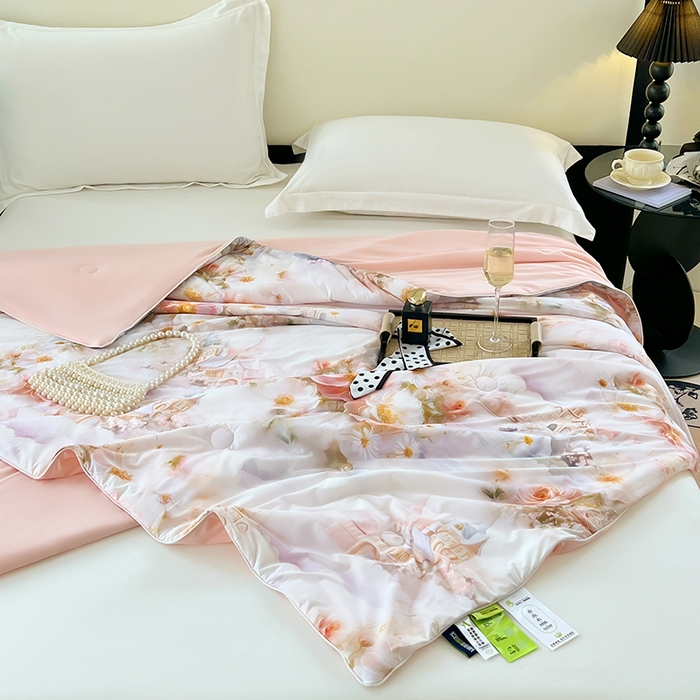 91家纺网 家纺一手货源 找家纺 2025年新款A类数码印花夏凉被 凉感丝锦氨夏被冰淇淋夏被空调被西瓜被双面凉感单夏被 莎莉-粉玉