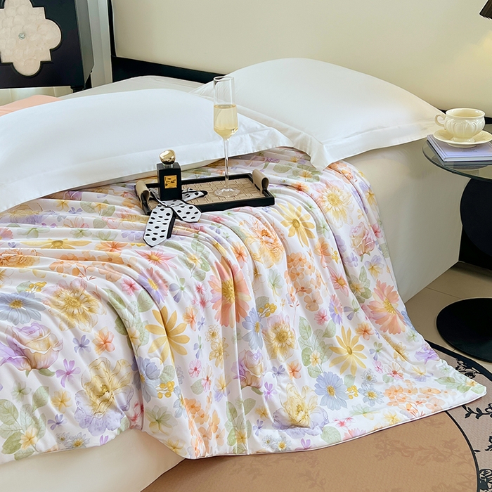 91家纺网 家纺一手货源 找家纺 2025年新款A类数码印花夏凉被 凉感丝锦氨夏被冰淇淋夏被空调被西瓜被双面凉感单夏被 醉春风