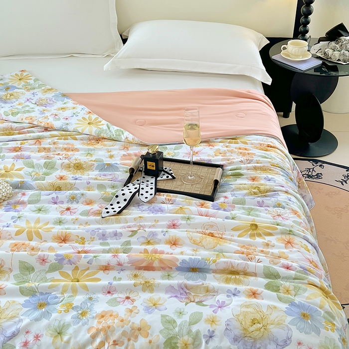 91家纺网 家纺一手货源 找家纺 2025年新款A类数码印花夏凉被 凉感丝锦氨夏被冰淇淋夏被空调被西瓜被双面凉感单夏被 醉春风