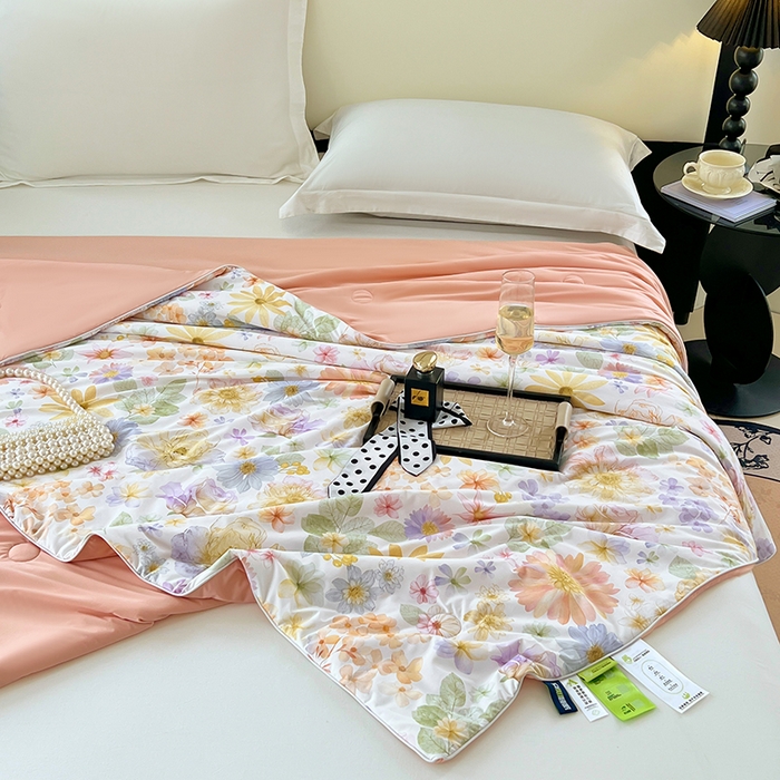 91家纺网 家纺一手货源 找家纺 2025年新款A类数码印花夏凉被 凉感丝锦氨夏被冰淇淋夏被空调被西瓜被双面凉感单夏被 醉春风