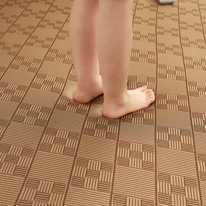 91家纺网 家纺一手货源 找家纺 祁恋婷家居 2025新款A类冰丝多功能地垫 青春岁月-九宫格