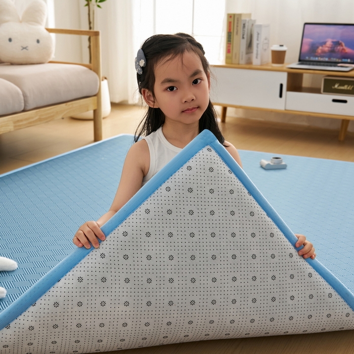 91家纺网 家纺一手货源 找家纺 祁恋婷家居 2025新款A类冰丝多功能地垫 青春岁月-蓝