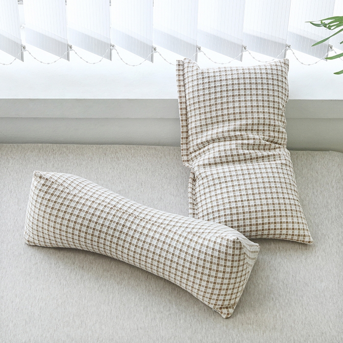 91家纺网 家纺一手货源 找家纺 新丽佳家纺 2025新款二合一三角荞麦牵引枕头格子款枕头枕芯 棕色 三角枕35x16cm 方枕35x20cm/只