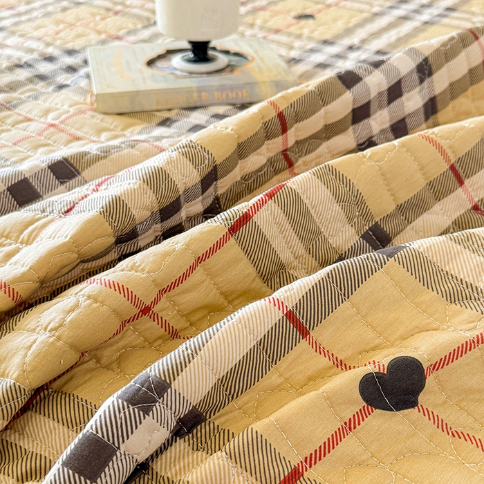 91家纺网 家纺一手货源 找家纺 虹星家纺 2025新款斜纹全棉纯棉印花床盖四件套-清甜 清甜-心心相印