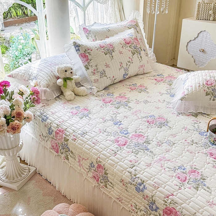 91家纺网 家纺一手货源 找家纺 虹星家纺 2025新款斜纹全棉纯棉印花床盖-清甜 清甜-春景熙熙