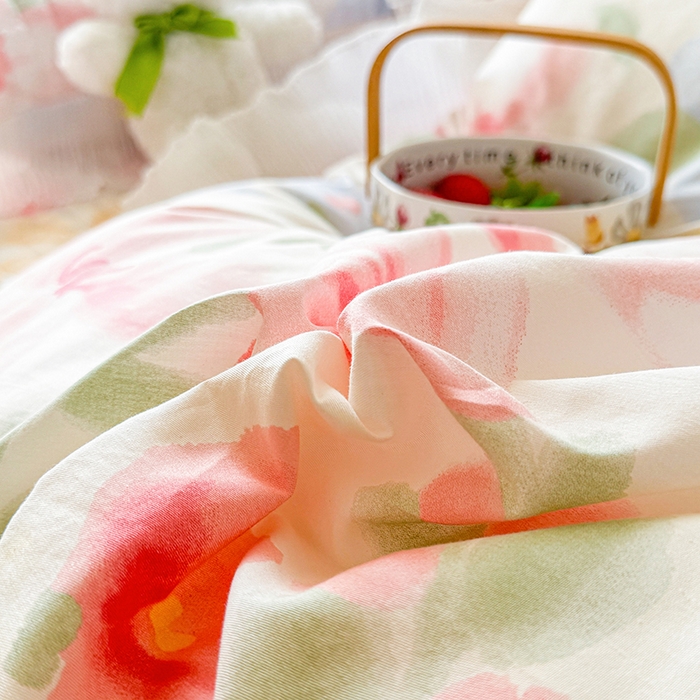 91家纺网 家纺一手货源 找家纺 虹星家纺 2025新款斜纹全棉纯棉印花床盖-清甜 清甜-婉如初见