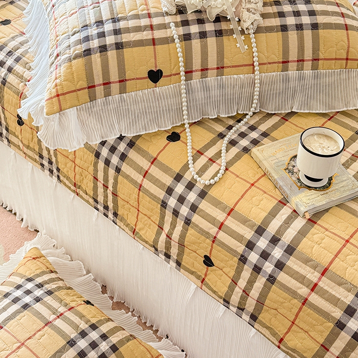 91家纺网 家纺一手货源 找家纺 虹星家纺 2025新款斜纹全棉纯棉印花床盖-清甜 清甜-心心相印