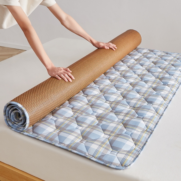 91家纺网 家纺一手货源 找家纺 祁恋婷家居 2025新款A类水洗棉藤席两用床褥 莫兰格-藤席床褥