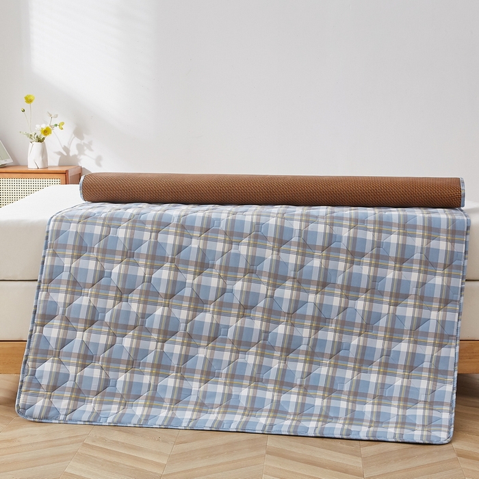 91家纺网 家纺一手货源 找家纺 祁恋婷家居 2025新款A类水洗棉藤席两用床褥 莫兰格-藤席床褥