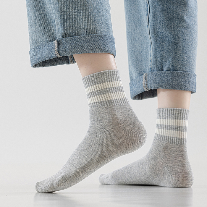 91家纺网 家纺一手货源 找家纺 【女双杠中筒袜】 2025春夏新款日式无印女双线运动中筒袜良品纯色双杠女生袜子运动休闲透气袜