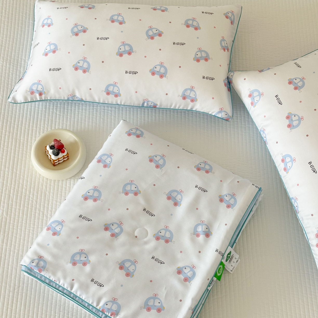 91家纺网 家纺一手货源 找家纺 西西家居 2025新款60支兰精天丝数码印花儿童夏被夏凉被空调被 小的士