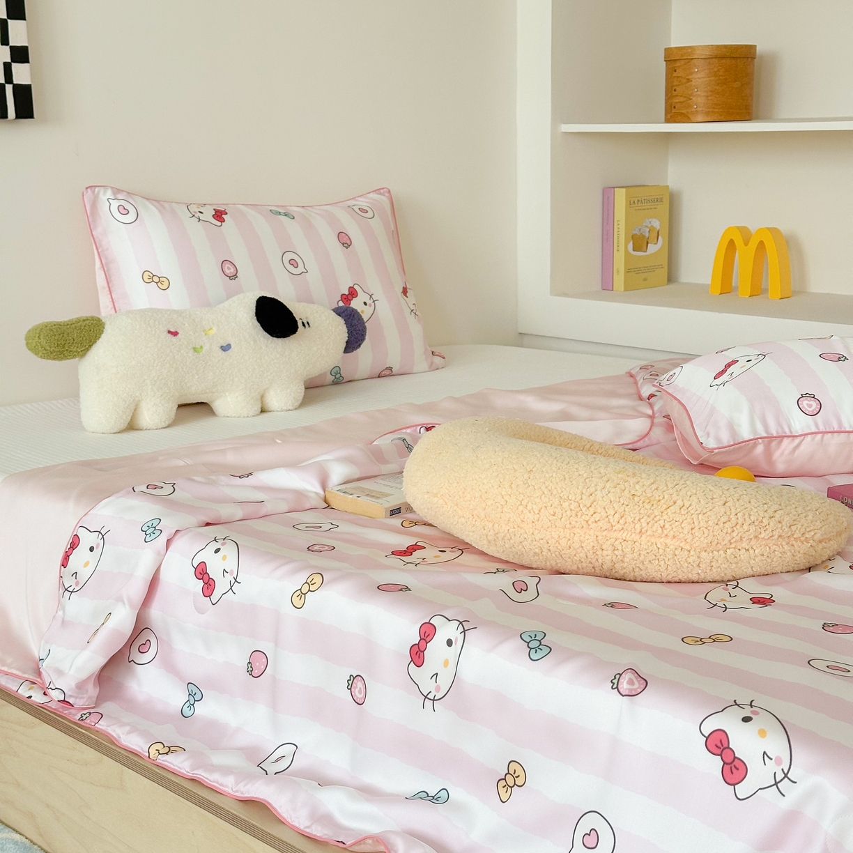 91家纺网 家纺一手货源 找家纺 西西家居 2025新款60支兰精天丝数码印花儿童夏被夏凉被空调被 蝴蝶结小猫