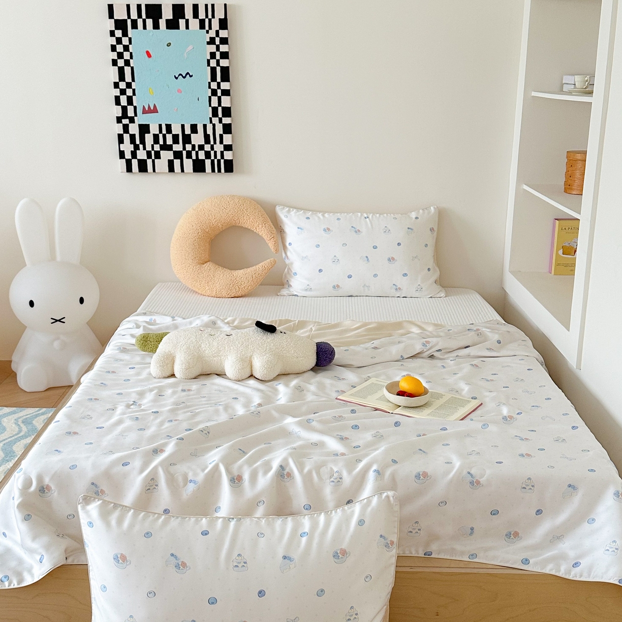 91家纺网 家纺一手货源 找家纺 西西家居 2025新款60支兰精天丝数码印花儿童夏被夏凉被空调被 蓝莓酸奶