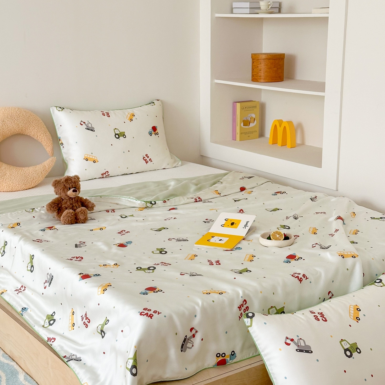 91家纺网 家纺一手货源 找家纺 西西家居 2025新款60支兰精天丝数码印花儿童夏被夏凉被空调被 工程车