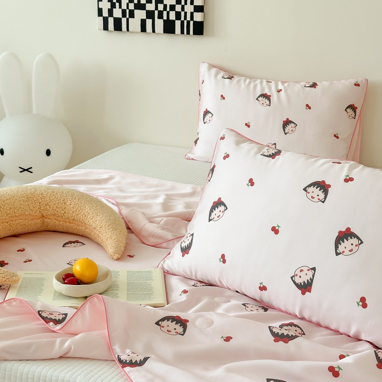 91家纺网 家纺一手货源 找家纺 西西家居 2025新款60支兰精天丝数码印花儿童夏被夏凉被空调被 樱桃女孩