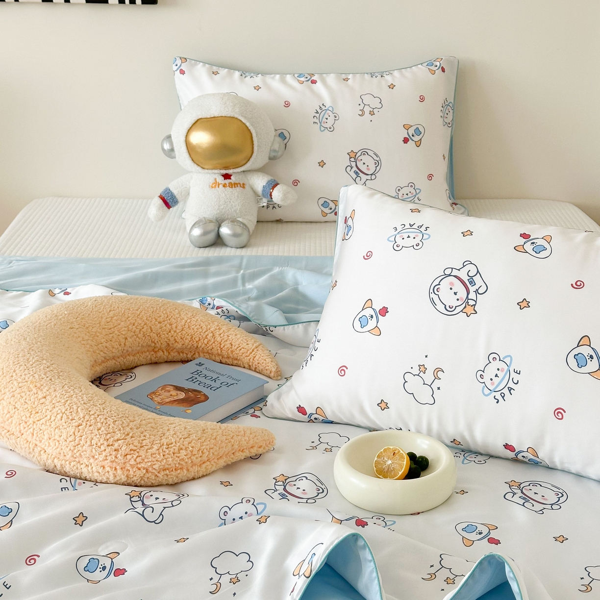 91家纺网 家纺一手货源 找家纺 西西家居 2025新款60支兰精天丝数码印花儿童夏被夏凉被空调被 星球小熊