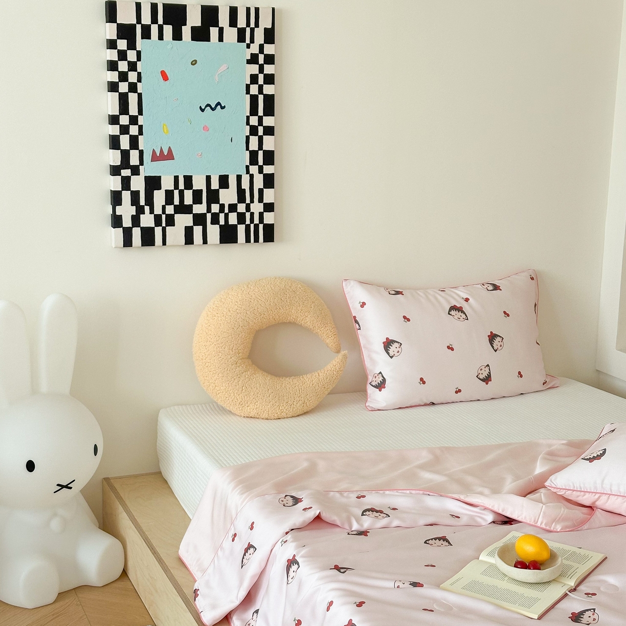 91家纺网 家纺一手货源 找家纺 西西家居 2025新款60支兰精天丝数码印花儿童夏被夏凉被空调被 樱桃女孩