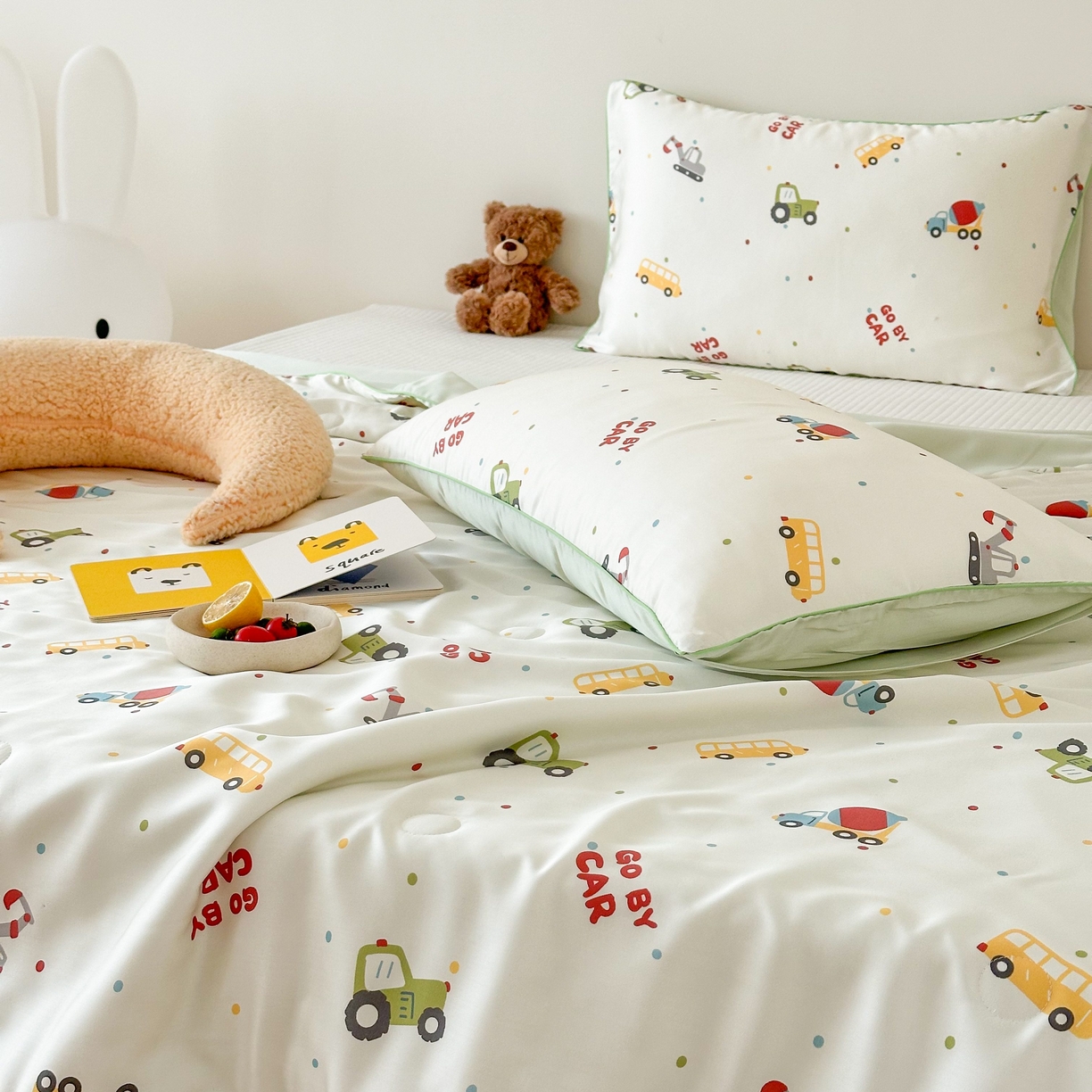 91家纺网 家纺一手货源 找家纺 西西家居 2025新款60支兰精天丝数码印花儿童夏被夏凉被空调被 工程车