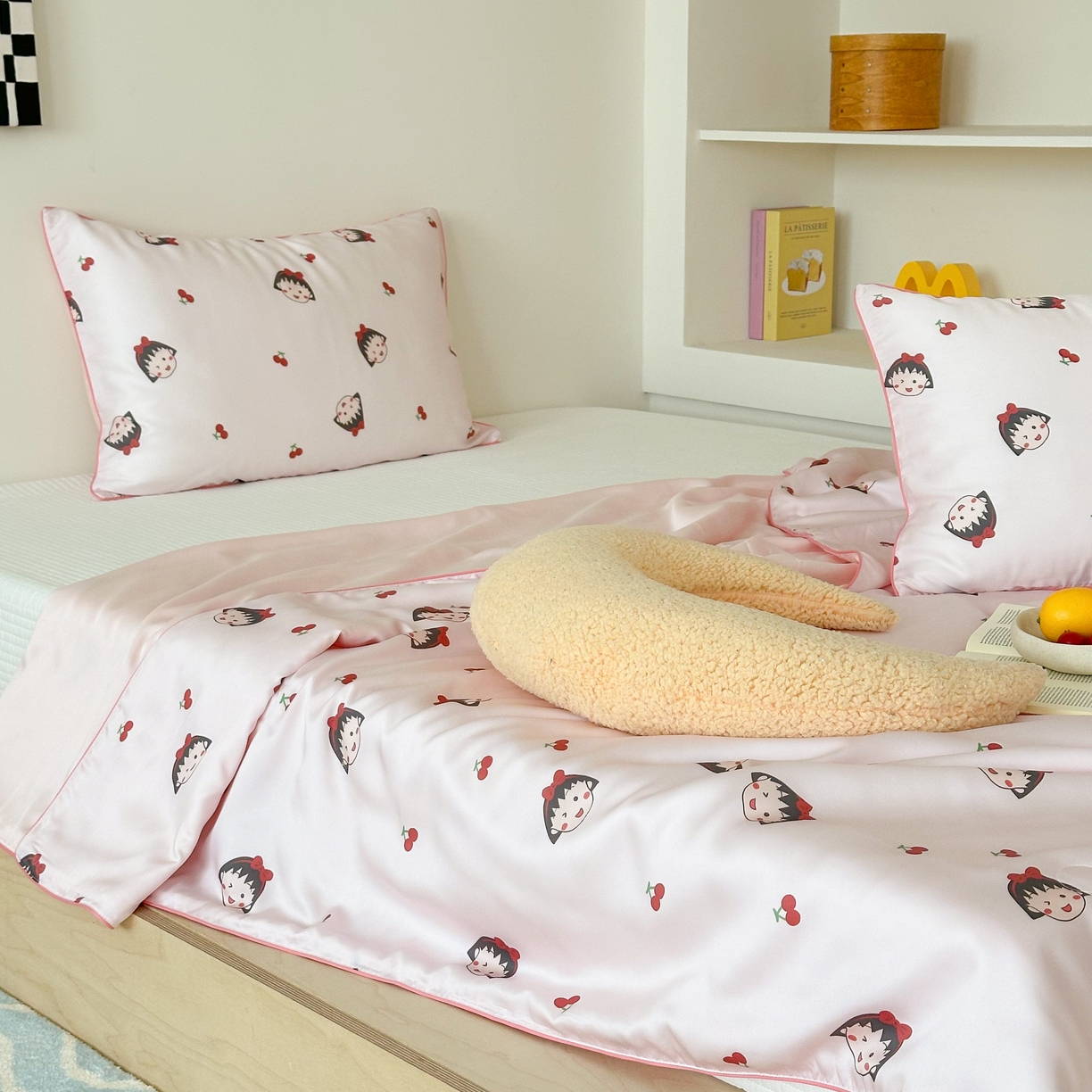 91家纺网 家纺一手货源 找家纺 西西家居 2025新款60支兰精天丝数码印花儿童夏被夏凉被空调被 樱桃女孩