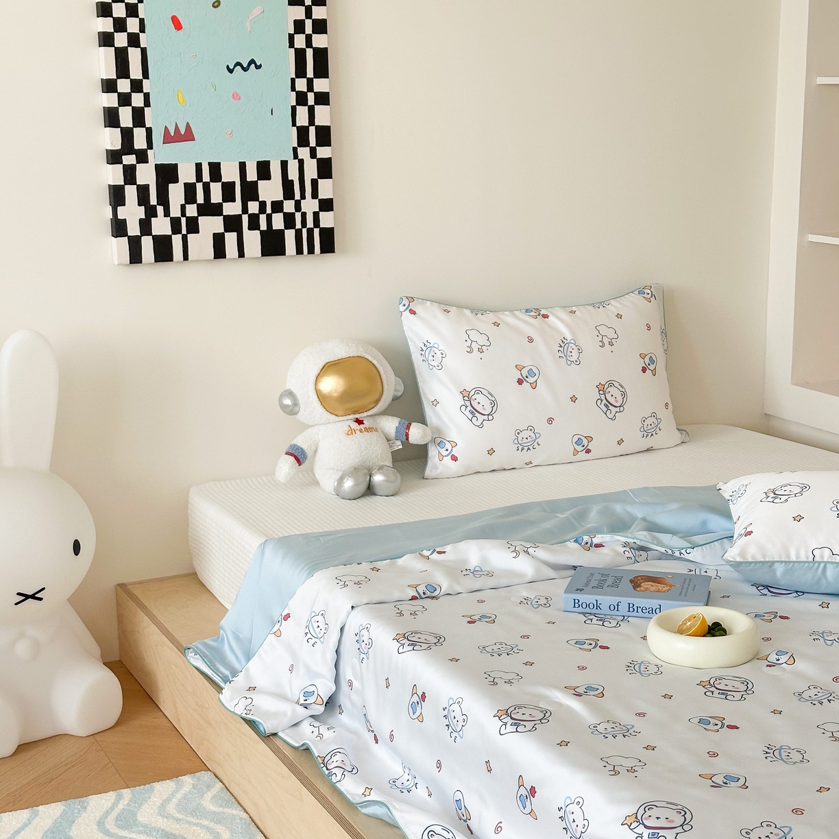 91家纺网 家纺一手货源 找家纺 西西家居 2025新款60支兰精天丝数码印花儿童夏被夏凉被空调被 星球小熊