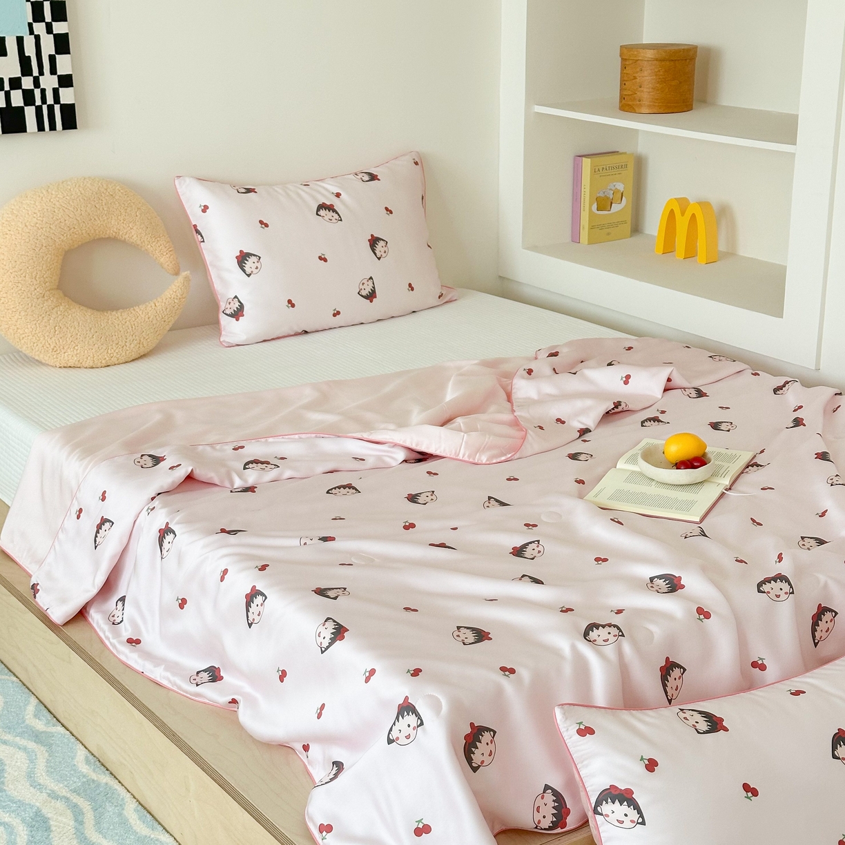 91家纺网 家纺一手货源 找家纺 西西家居 2025新款60支兰精天丝数码印花儿童夏被夏凉被空调被 樱桃女孩