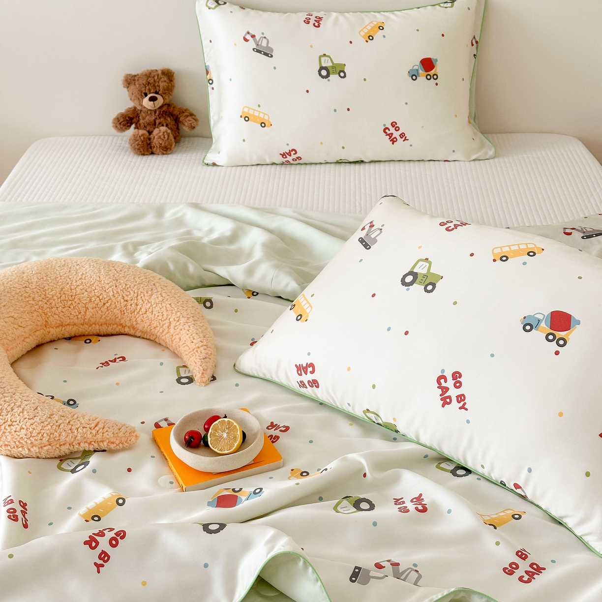 91家纺网 家纺一手货源 找家纺 西西家居 2025新款60支兰精天丝数码印花儿童夏被夏凉被空调被 工程车