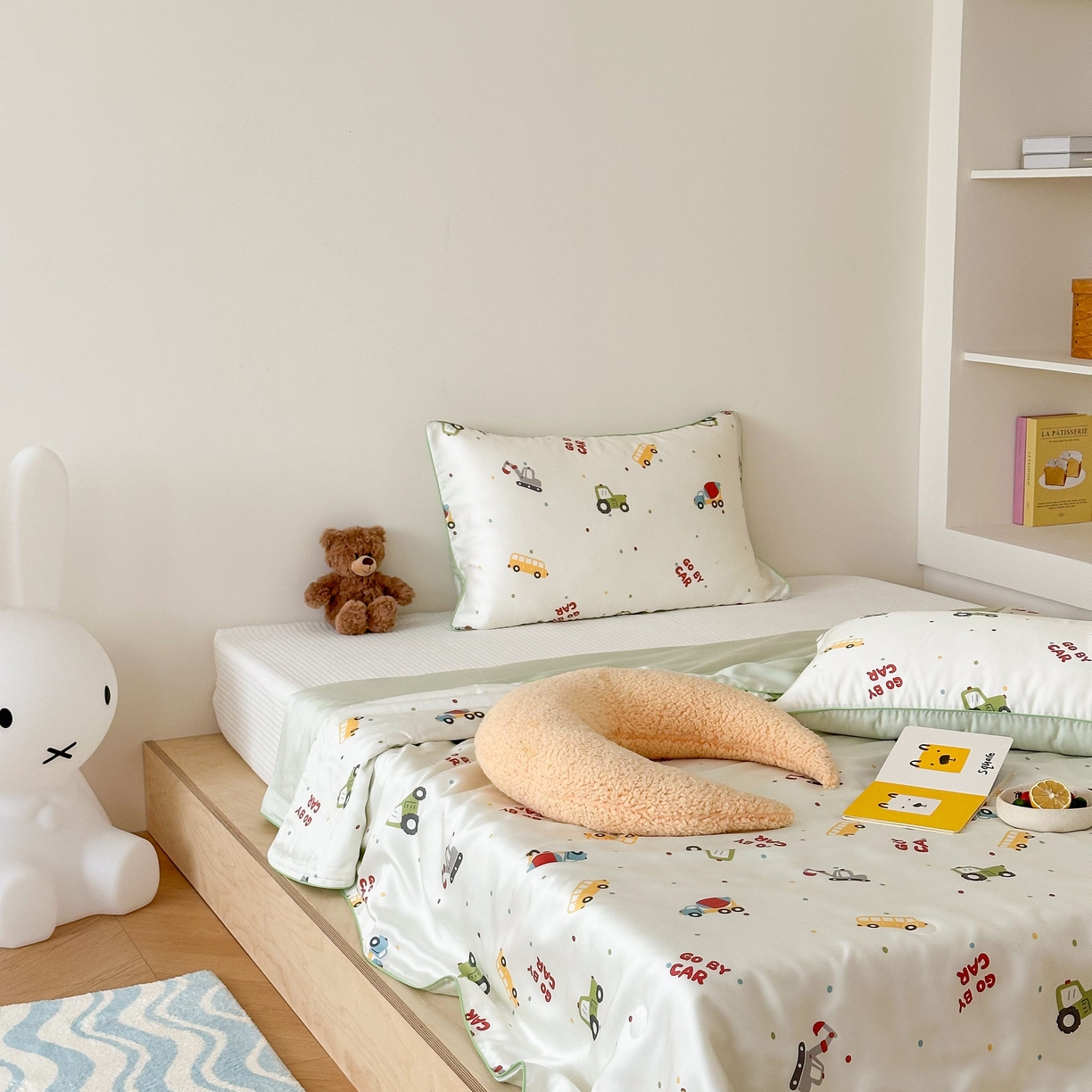 91家纺网 家纺一手货源 找家纺 西西家居 2025新款60支兰精天丝数码印花儿童夏被夏凉被空调被 工程车