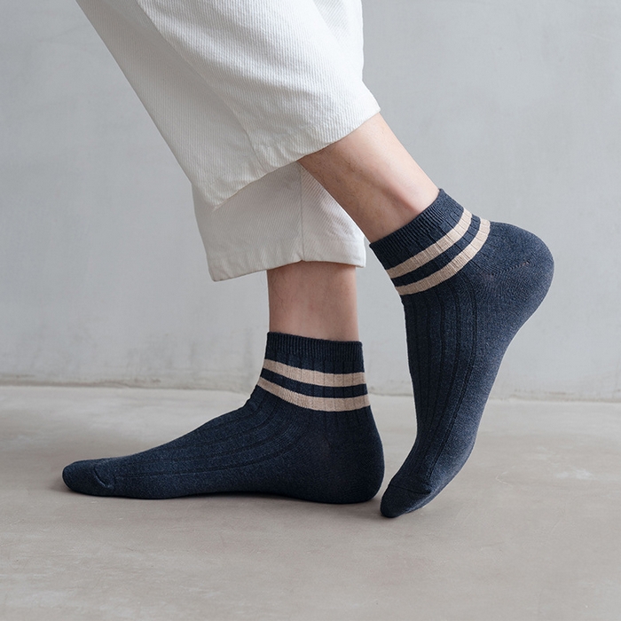 91家纺网 家纺一手货源 找家纺 良品汇馆 2025春夏新款日式无印男士双杠棉袜子良品精梳棉双针运动休闲袜四季短袜五分袜 藏青