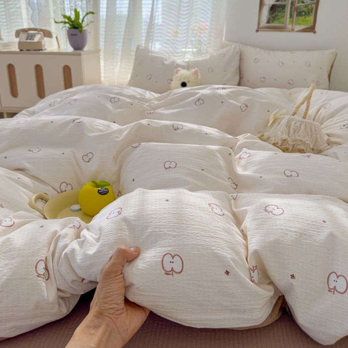 91家纺网 家纺一手货源 找家纺 竹合家纺 2025新品云感皱皱四件套跑量款小清新四件套 小苹果