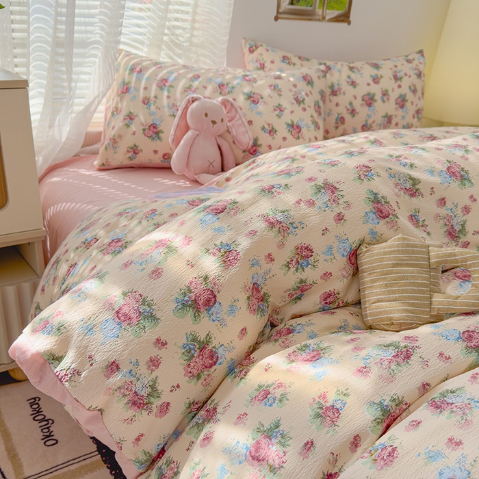 91家纺网 家纺一手货源 找家纺 竹合家纺 2025新品云感皱皱四件套跑量款小清新四件套 墨红玫瑰