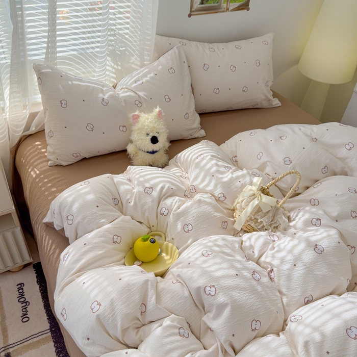 91家纺网 家纺一手货源 找家纺 竹合家纺 2025新品云感皱皱四件套跑量款小清新四件套 小苹果